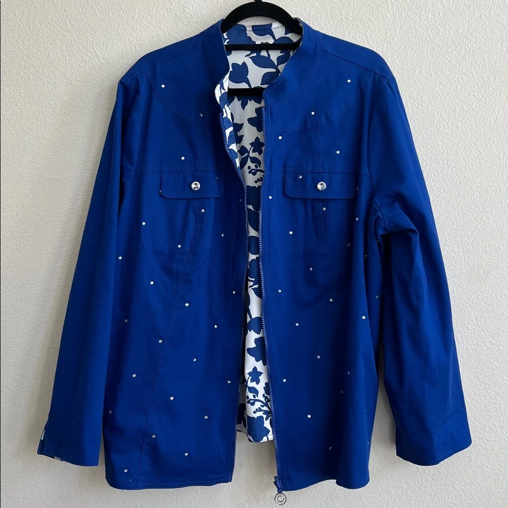 Quacker Factory Zip Front Embellished Reversable Jacket Royal Blue/White Floral